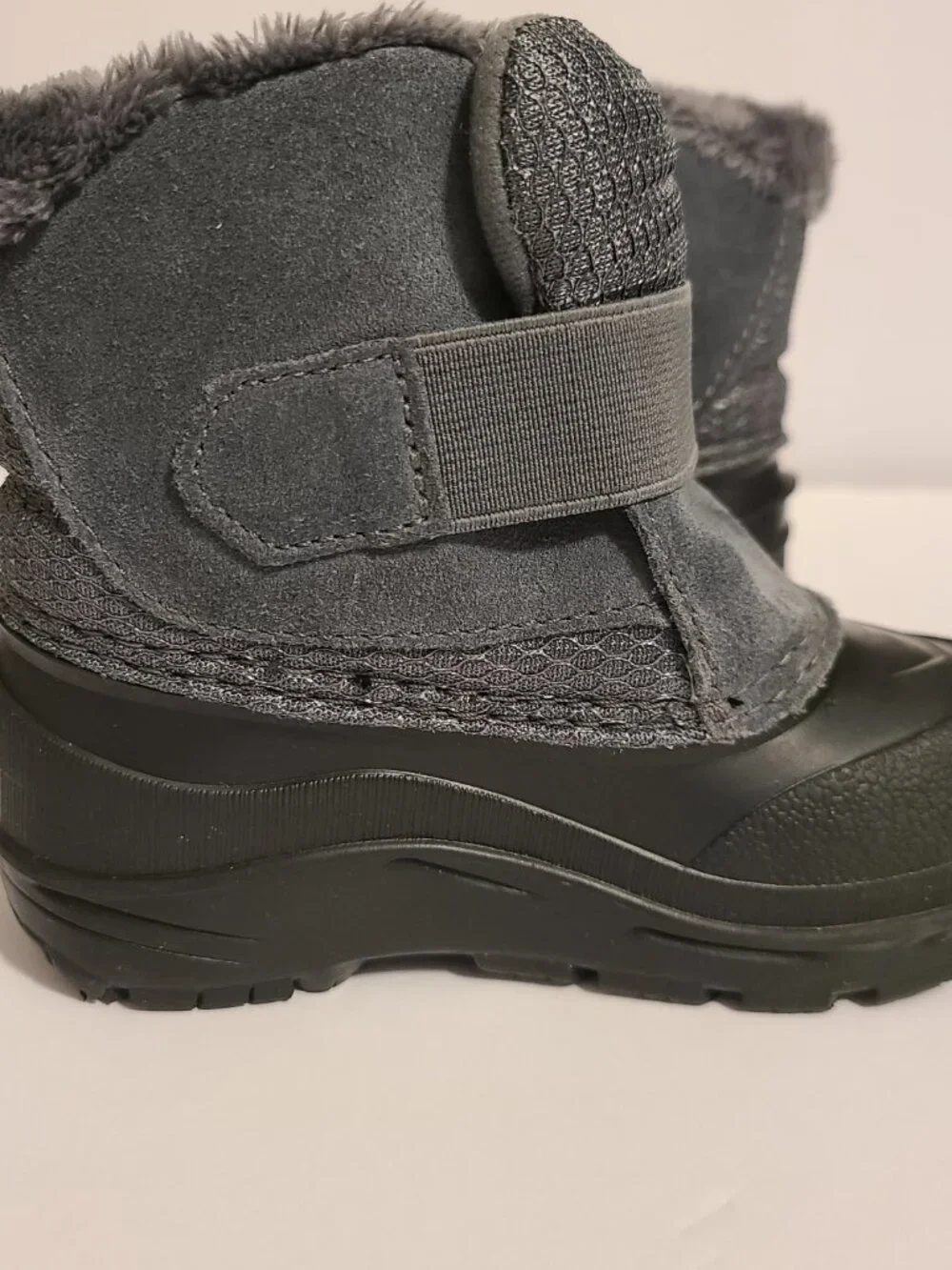 The North Face Toddler Waterproof Winter Snow Boots Size 8 Gray/Black Like New